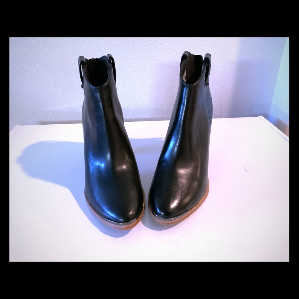 🆕NIB Ted Baker London Boot